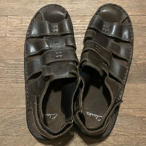 Clarks Walkford Fish Flat Sandals